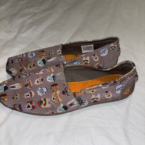 Skechers Bobs for Dogs Canvas Slip On Shoes with Dog Pattern Women’s Size 7 - Picture 3 of 6